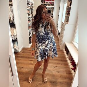 Medium floral dress worn once for photos new condition